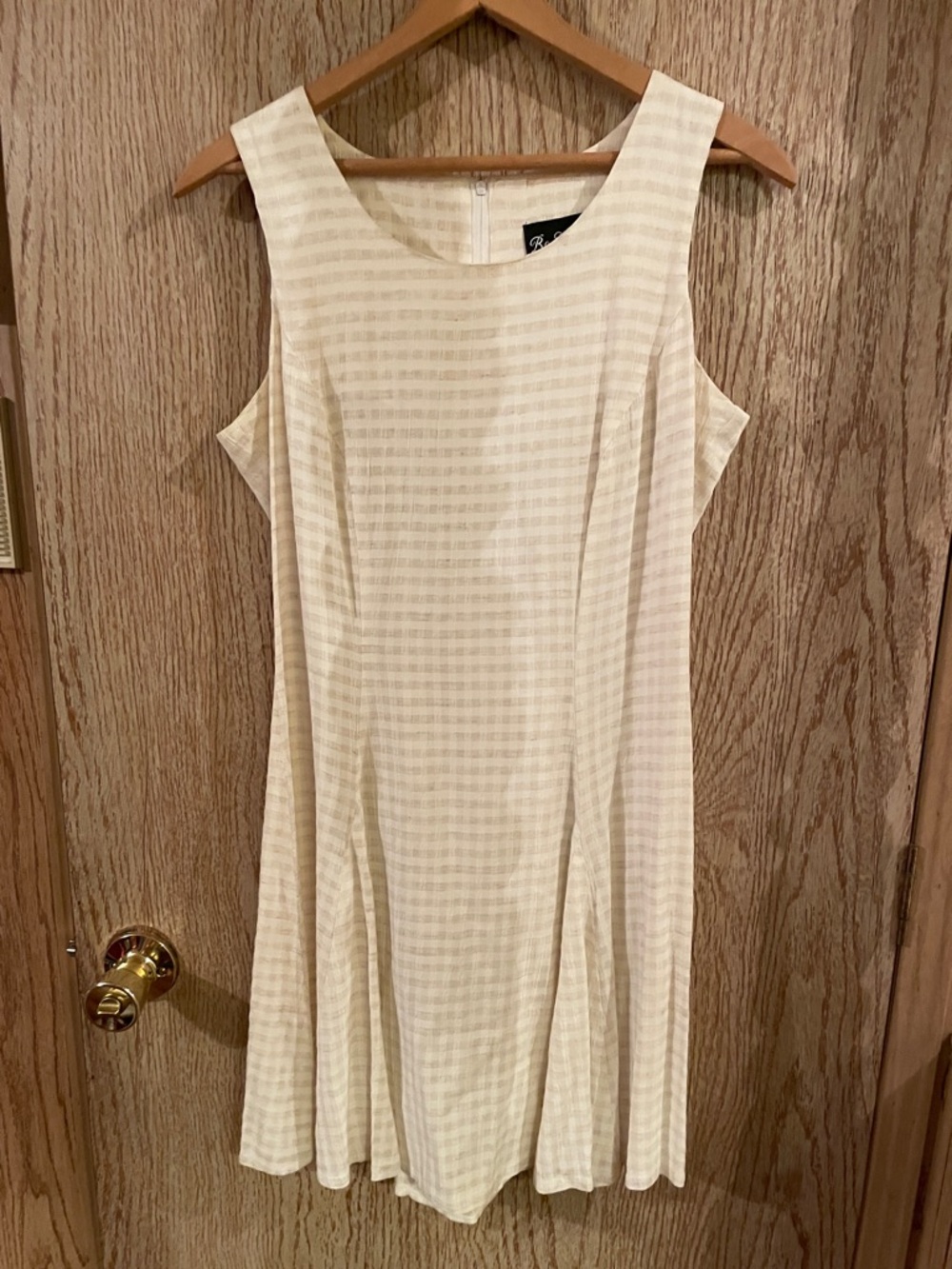 Sleeveless Cream Textured Midi Dress by